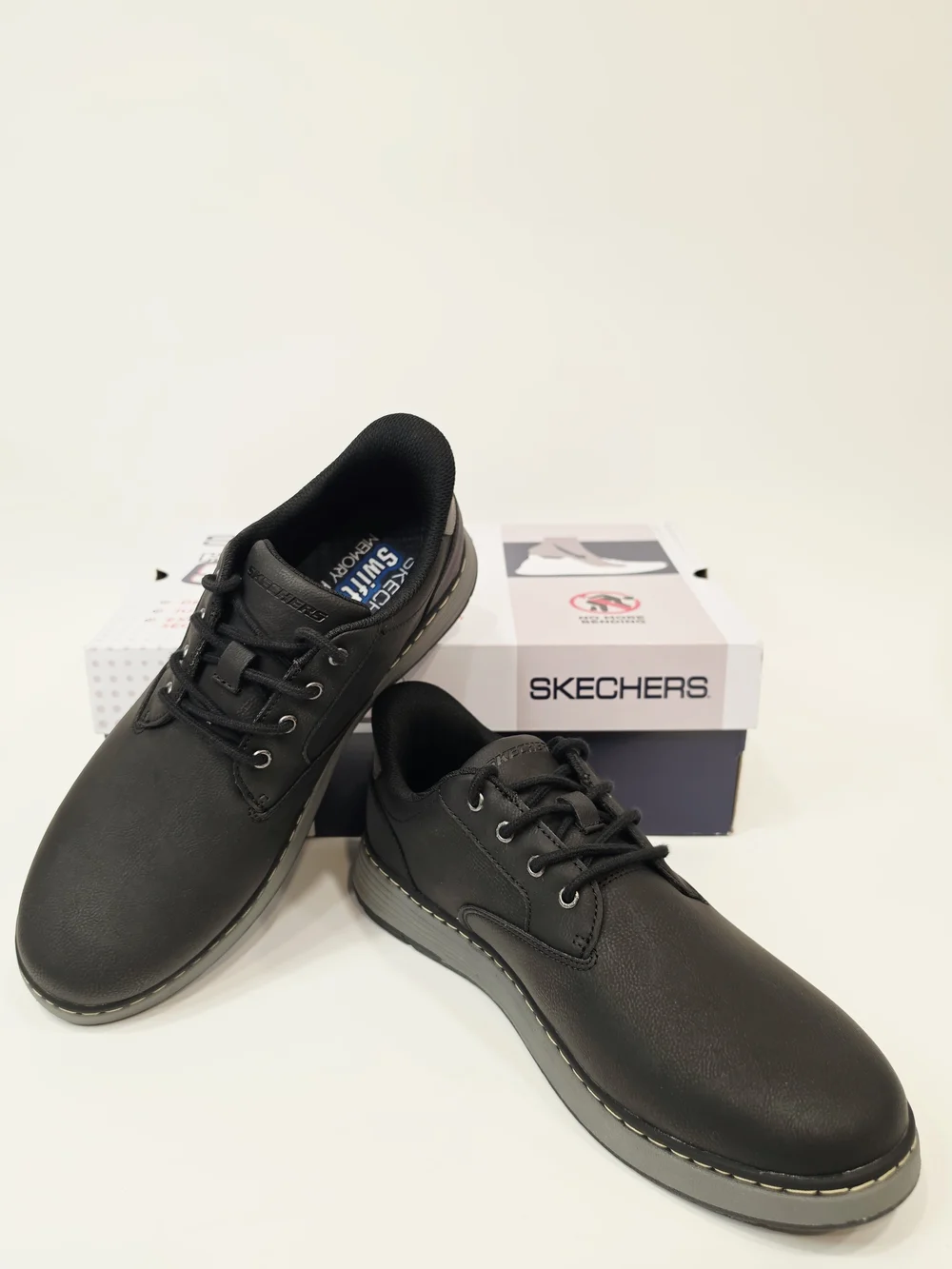 Skechers Hands Free Swift Fit Men's Black Oxford Lace-Up Shoes